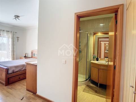 Apartamento T3 com terraço