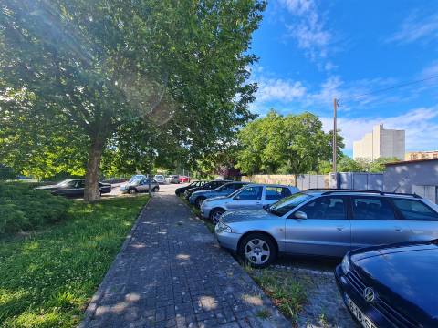 Viana do Castelo - Abelheira - Fração com 2 pisos