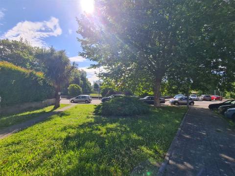 Viana do Castelo - Abelheira - Fração com 2 pisos