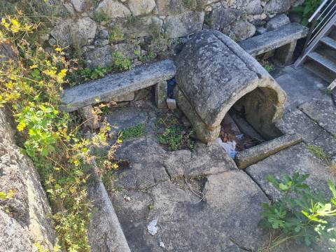 Viana do Castelo - Abelheira - Fração com 2 pisos