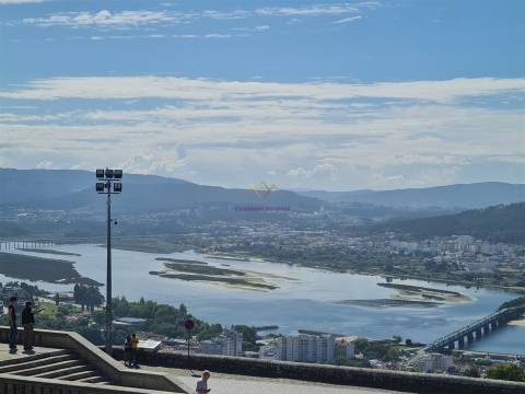 Viana do Castelo - Abelheira - Fração com 2 pisos