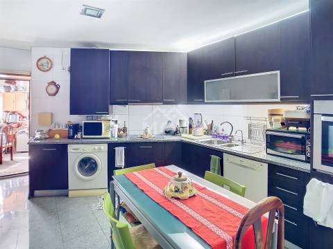Apartamento T4 no centro da cidade