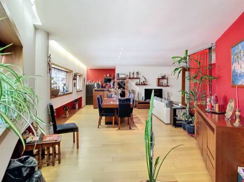 Apartamento T4 no centro da cidade