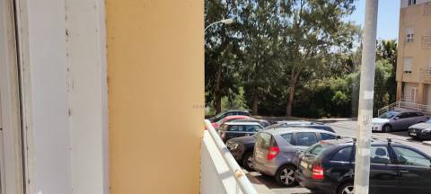 Paço de Arcos, T2 a 5 minutos da Praia