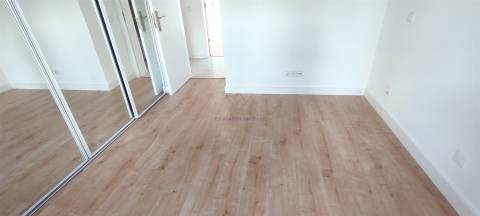 Paço de Arcos, T2 a 5 minutos da Praia