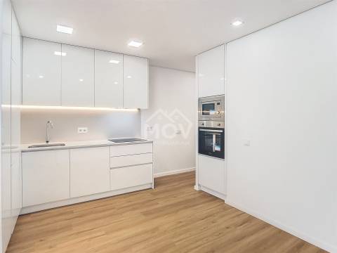 Apartamento T1+1 Venda em Póvoa de Varzim, Beiriz e Argivai,Póvoa de Varzim