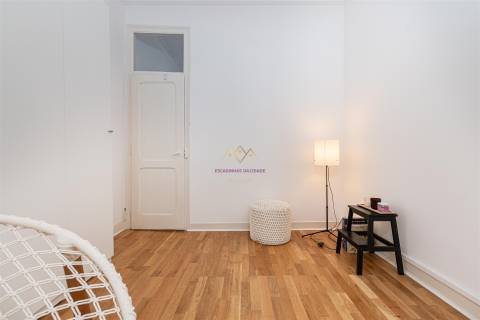 Apartamento T2 em Arroios com varanda