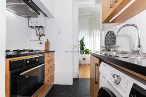 Apartamento T2 em Arroios com varanda