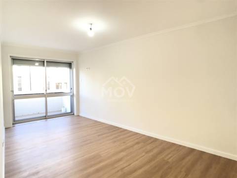 T2 com lugar de estacionamento