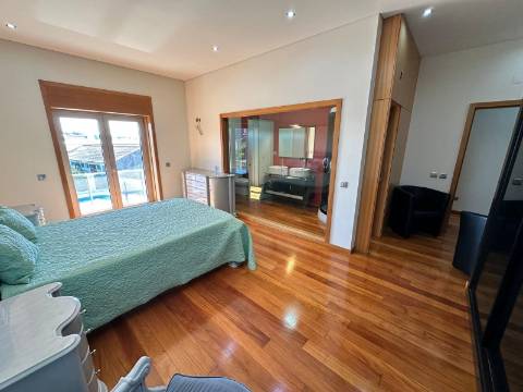 Apartamento T4+1 Venda em Póvoa de Varzim, Beiriz e Argivai,Póvoa de Varzim