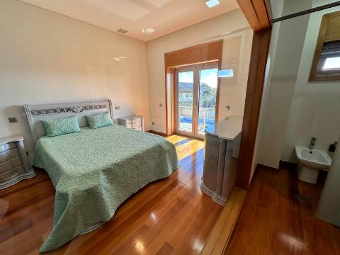 Apartamento T4+1 Venda em Póvoa de Varzim, Beiriz e Argivai,Póvoa de Varzim