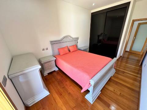 Apartamento T4+1 Venda em Póvoa de Varzim, Beiriz e Argivai,Póvoa de Varzim