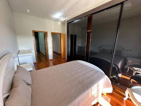 Apartamento T4+1 Venda em Póvoa de Varzim, Beiriz e Argivai,Póvoa de Varzim