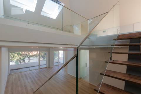 T3+1 Novo a estrear em Empreendimento de Luxo, Carcavelos