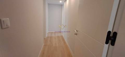 T3 a estrear em Empreendimento de Luxo, Carcavelos