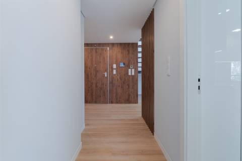 T3+1 duplex com mezaninne, em Empreendimento de Luxo, Carcavelos