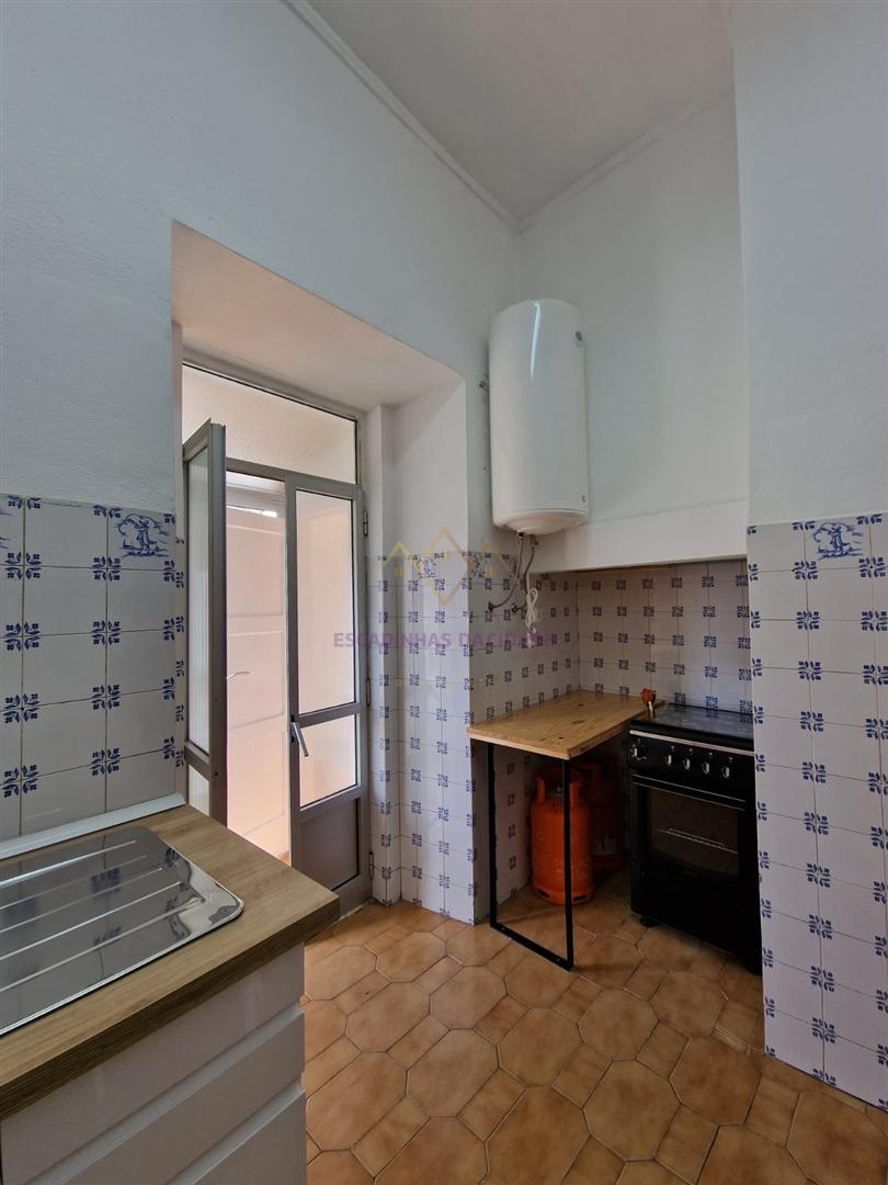 Penha de França (Praça Paiva Couceiro), T2 mobilado e equipado