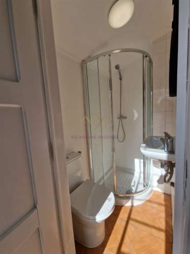 Penha de França (Praça Paiva Couceiro), T2 mobilado e equipado