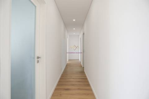 Colinas do Cruzeiro, Fantástico T4 Duplex Novo a estrear