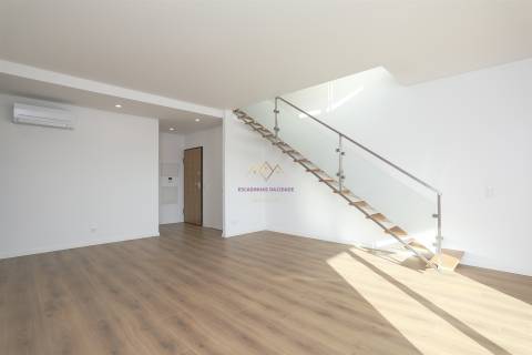 Colinas do Cruzeiro, Fantástico T4 Duplex Novo a estrear