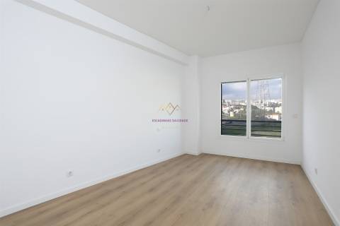 Colinas do Cruzeiro, Fantástico T4 Duplex Novo a estrear