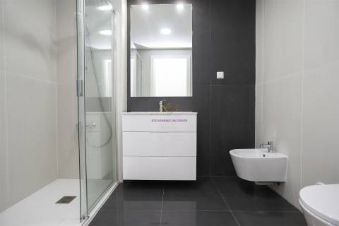 Colinas Do Cruzeiro, T3 Novo a Estrear com Garagem Box