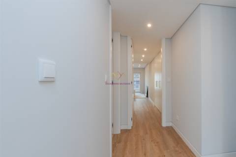 T3 Novo a estrear com varanda e Garagem Box, em empreendimento de charme