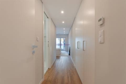 T3 Novo a estrear com varanda e Garagem Box, em empreendimento de charme