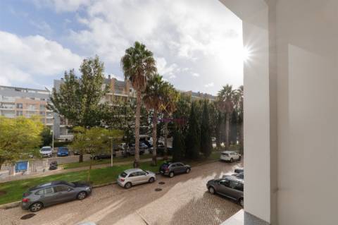 T3 Novo a estrear com varanda e Garagem Box, em empreendimento de charme