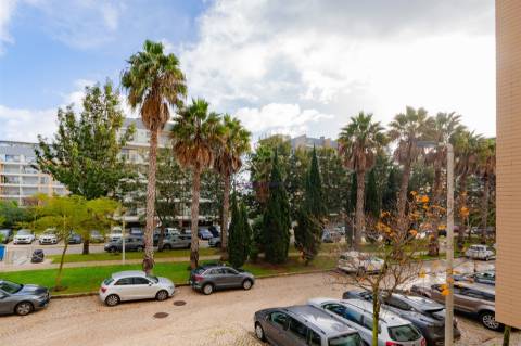 T3 Novo a estrear com varanda e Garagem Box, em empreendimento de charme