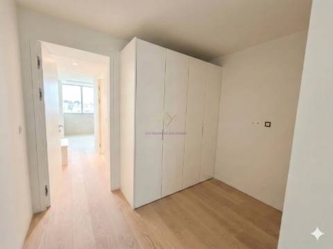 T2+1 em Empreendimento de luxo com piscina