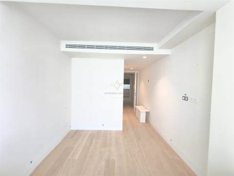 T2+1 em Empreendimento de luxo com piscina