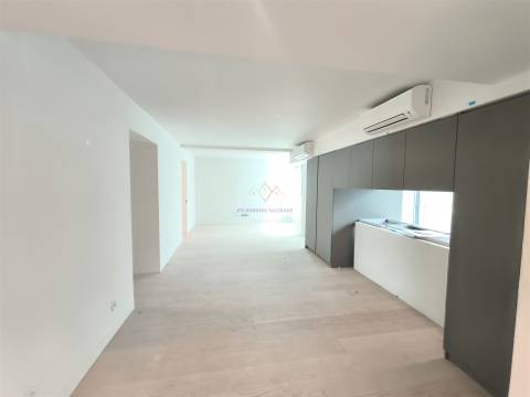 T2+1 em Empreendimento de luxo com piscina