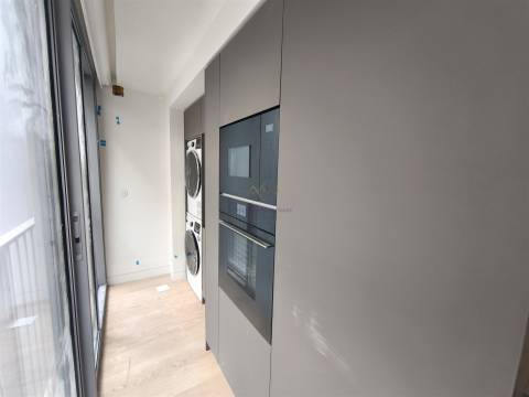 T2+1 em Empreendimento de luxo com piscina