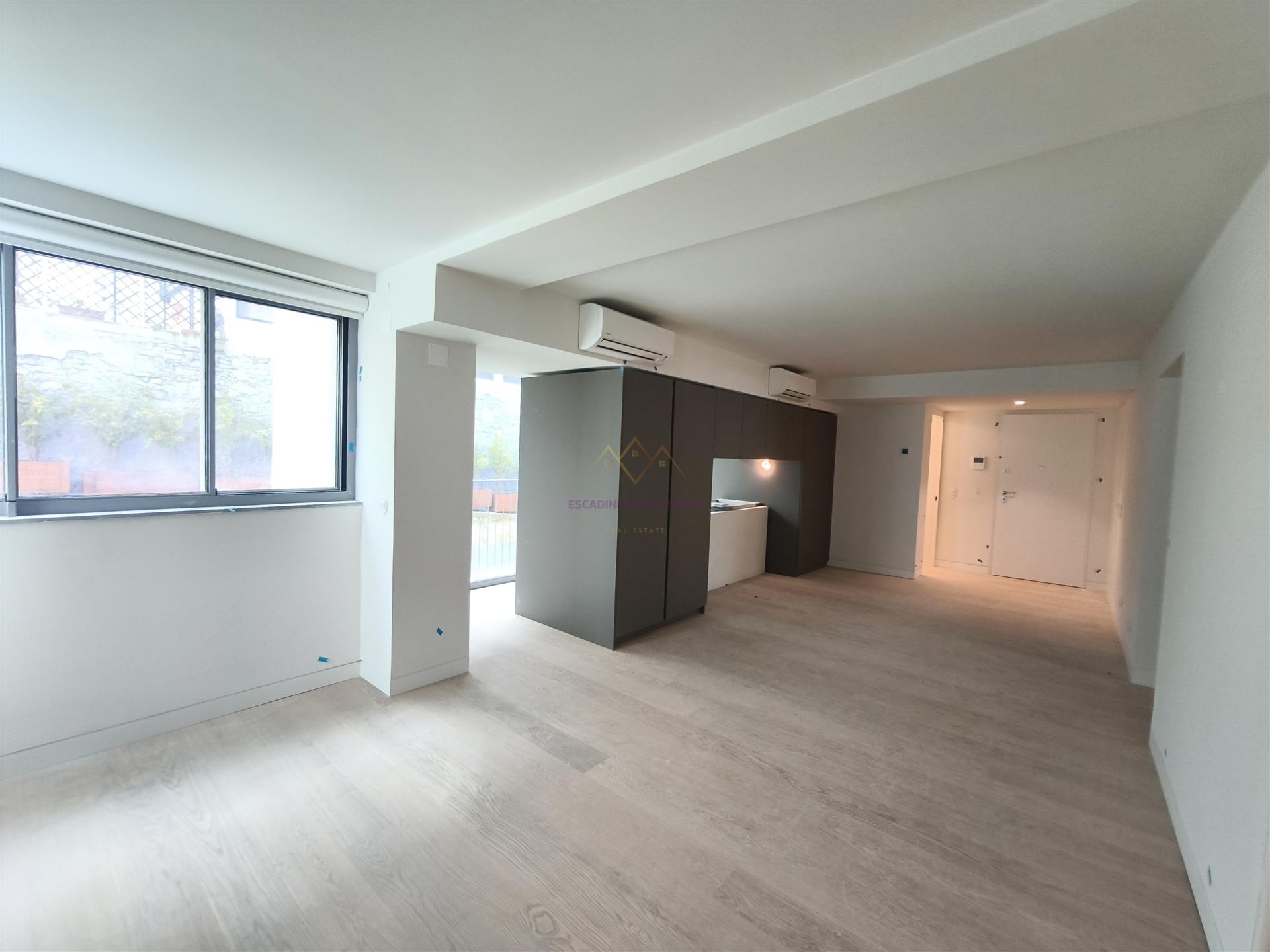 T2+1 com acabamentos nobres, em Condomínio com piscina na Estrela