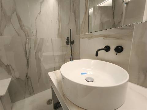 T2+1 com acabamentos nobres, em Condomínio com piscina na Estrela