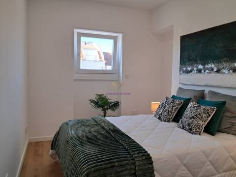 Conforto e Estilo em Benfica – T3 Remodelado com Cozinha Equipada!