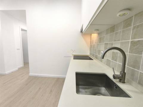 T2 Remodelado na Graça, a 10 Minutos do Metro de Santa Apolónia