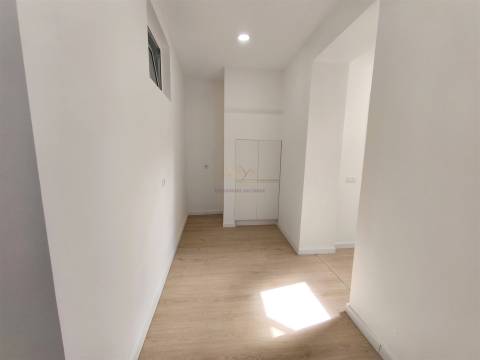 T2 Remodelado na Graça, a 10 Minutos do Metro de Santa Apolónia