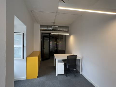 Escitórios para arrendamento na Praça do Bocage, em Setúbal