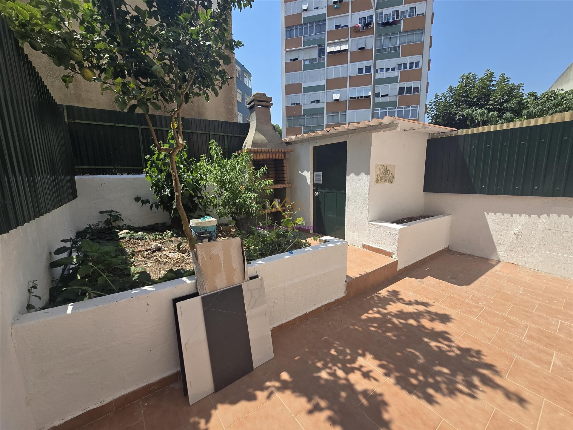 T2+1 a estrear com Terraço na Amadora - Mina ÁGUA