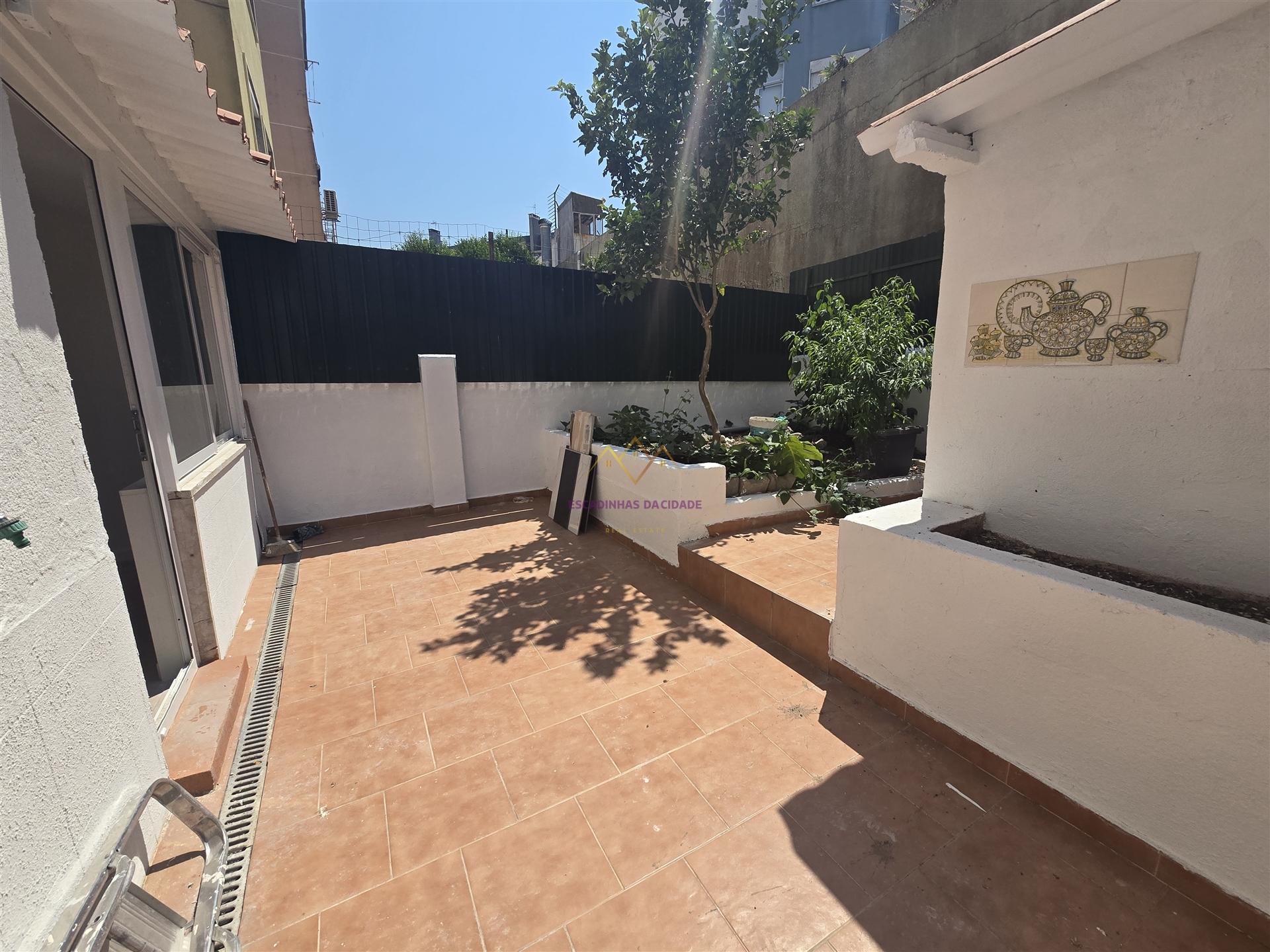 T2+1 a estrear com Terraço na Amadora - Mina ÁGUA