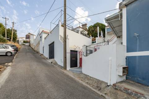 2 Moradias com elevado Potencial de Rentabilidade – Serra da Silveira