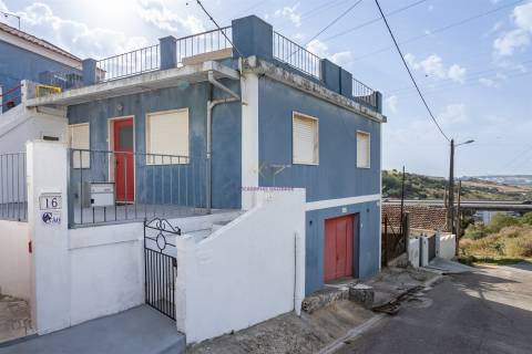 2 Moradias com elevado Potencial de Rentabilidade – Serra da Silveira