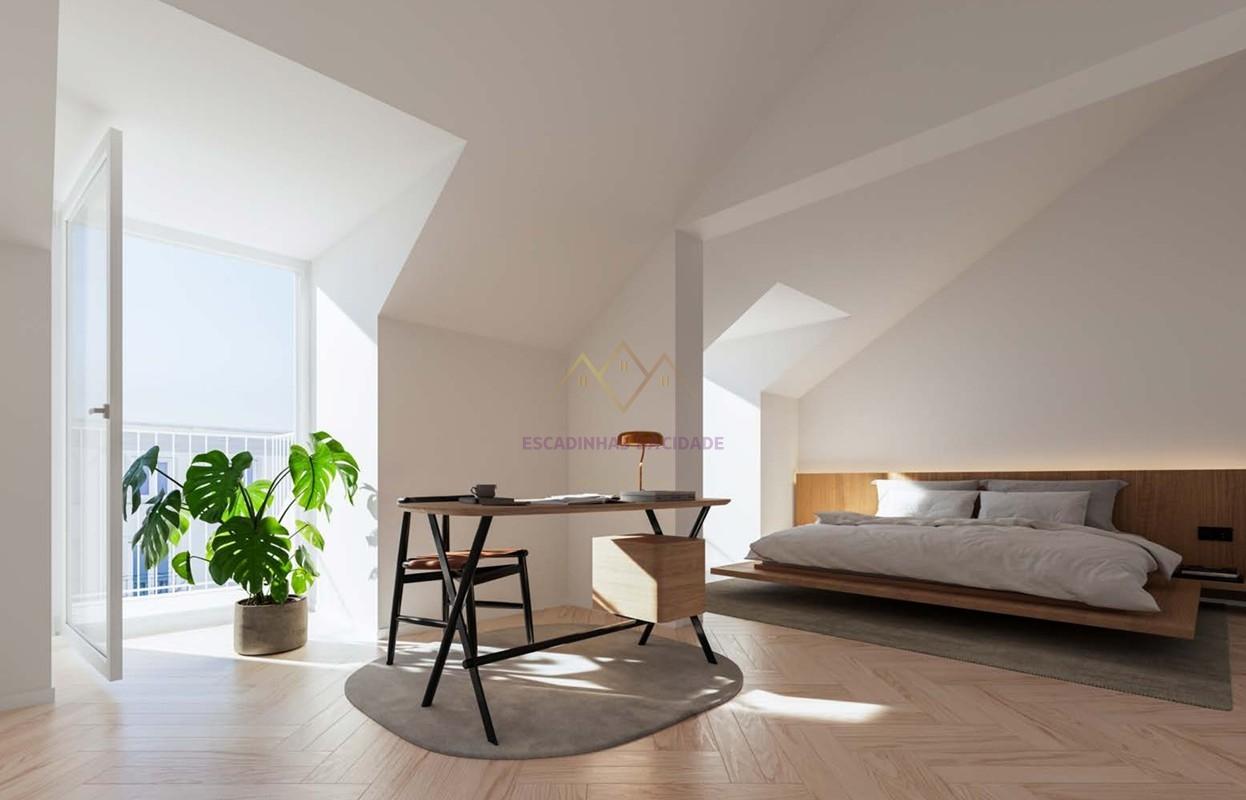 T3 Duplex Novo a estrear em condomínio com Jardim e  ginásio, com vista Rio