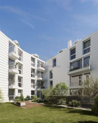 T4 Duplex com vista Rio,  2 lugares de estacionamento e Arrecadação