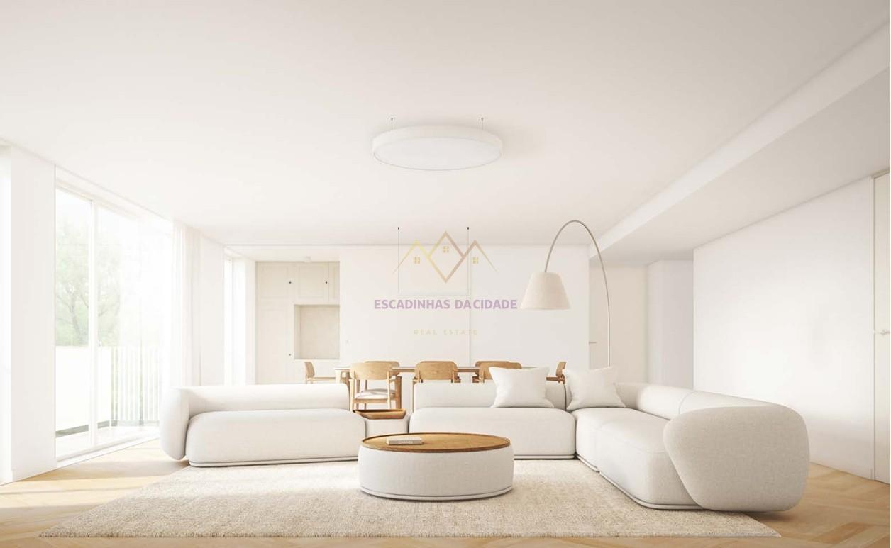 T6 Duplex com 243 m2 e vista Rio,  em condomínio com Jardim e  Ginásio