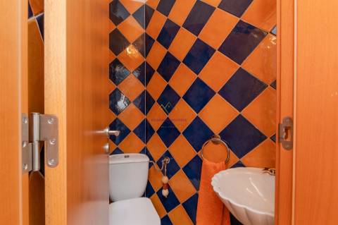 Moradia única à venda numa das melhores ruas de Oeiras