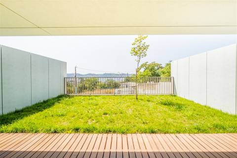 Viva o Luxo com Vista para o Tejo - Moradia Luxo no Alto Santo Amaro