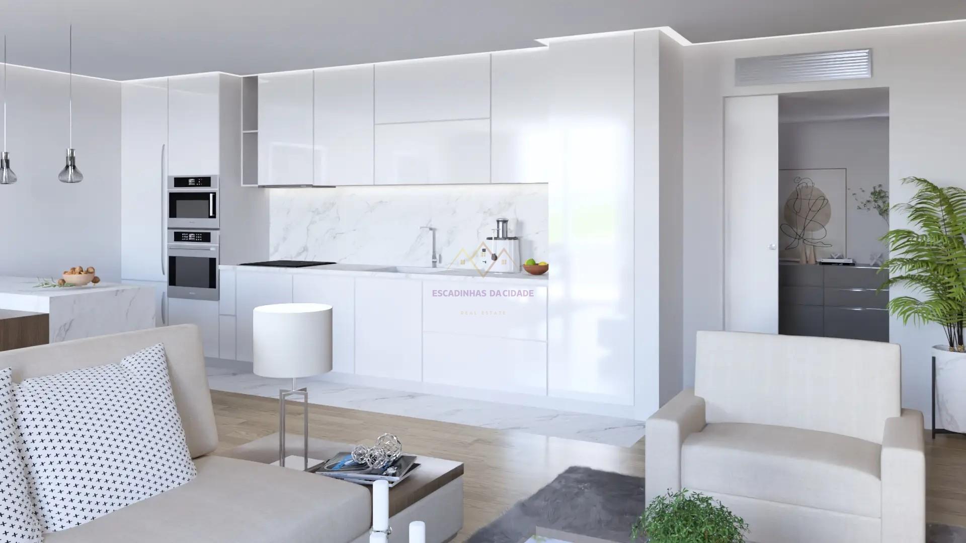 Apartamento T2 Moderno com Grande Varanda e 2 Lugares de Garagem – Portimão